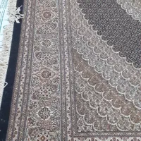 فرش دستباف ۱۸متری سرمه ای با متراژ عالی|فرش|خوی, |دیوار