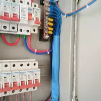 فروش ونصب دوربین ودزدگیر وخدمات برق کشی ساختمان|خدمات پیشه و مهارت|ملایر, |دیوار