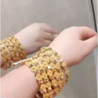 دست بند طلا.. متن رو بخونید