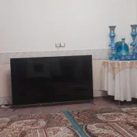 تلویزیون ۶۰ اینچ