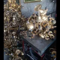 معامله لوسترهای برنجی آب طلا ‌‌ قدیمی