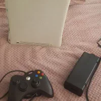 ایکس باکس ۳۶۰ با دسته و آداپتور