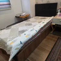 تخت یک نفره با تشک کاملا نو