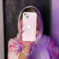 iPhone 13  آیفون  سفید۱۳ کارکرده در حد نو