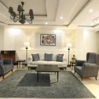 سوئیت-و-آپارتمان-روزانه-و-نظافت-تضمین-لوکیشن-تاپ