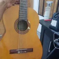 گیتار یاماها c320