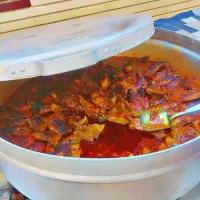 نیازمند کمک اشپز در اشپزخانه