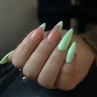 کاشت ناخن اف