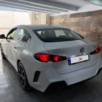 BMW 225