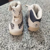 کفش نیم بوت وارداتی|کفش و لباس بچه|خمینیشهر, |دیوار