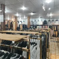فروشنده پوشاک زنانه