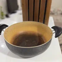 ماهیتابه  تفلون رویه چرم|ظروف پخت‌وپز|تهران, صفا|دیوار