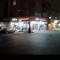 ۱۰۰متراتوسرویس‌باوسایل۲نبش۴دهنه‌جا‌پارک‌زیاد