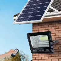 فروش پرژکتور خورشیدی ۳۰ تا ۴۰۰ وات
