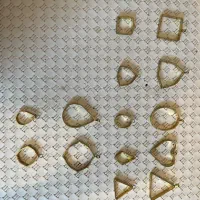 آویز و قاب گردنبند رزین