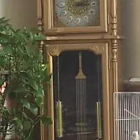 ساعت ایستاده چوبی کره ای