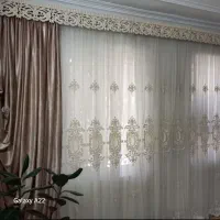 پرده پذیرایی پلیسه، زیر پرده حریر،بغل مخمل،تاج