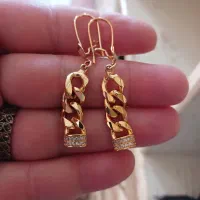 گوشواره رنگ ثابت