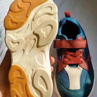 کفش کودک|کفش و لباس بچه|رشت, دباغیان|دیوار