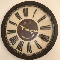 ساعت دیواری