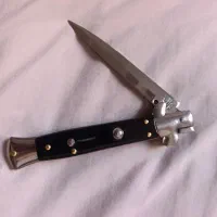 تعدادی کارد و چاقو|کلکسیون اشیاء عتیقه|قزوین, |دیوار