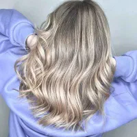 رنگ و مش مدل نیازداریم فقط یک نفر