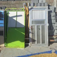 فروش درب آهنی وآلومینیومی تمیزبدون ذره ای پوسیدگی|مصالح و تجهیزات ساختمان|چاروسا, |دیوار