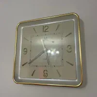 ساعت دیواری