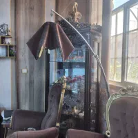 اباژور ایستاده