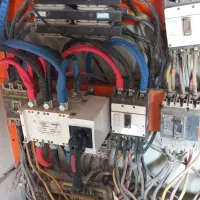 برقکار صنعتی وتعمیرات انواع تابلو برق