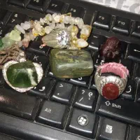 سنگ یشم عجیب و یاقوت و یشم امپریال