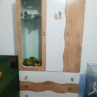 مبل هفت نفره، میز نهار خوری،میز تلفن و کمد کودک|مبلمان خانگی و میز عسلی|رباط‌کریم, شهرک والفجر|دیوار