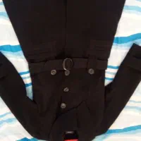 چکمه،‌بالتو،کفش،شلواری.