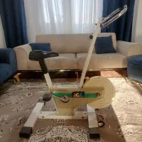 دوچرخه ثابت ورزشی