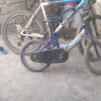 دوعدوچرخه فروشی یکی نده ای سالم با سند