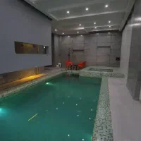 اجاره‌وزانه‌ویلااستخرسرپوشیده‌وجکوزی رودهن،مهراباد|اجارهٔ کوتاه‌مدت ویلا و باغ|رودهن, |دیوار