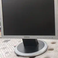 تعدادی مانیتور LG و Samsung 15 اینچ