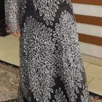 لباس مجلسی|لباس|مهاجران, |دیوار