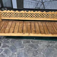 تخت سنتی چوبی راش با کفی و بالشتک ترمه|صندلی و نیمکت|یزد, |دیوار