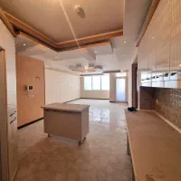 واحد 94 متر جنوبی طبقه سوم