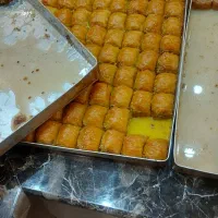 پخش عمده و خرده باقلوا