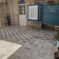 مرکزشهر-همکف-قدیمی-حیاط-وسط-مناسب2خانوار-سند6دانگ