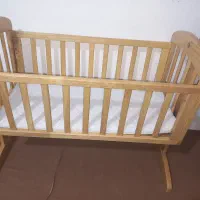 گهواره تخت نوزاد