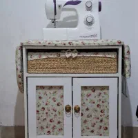 چرخ خیاطی کاچیران همراه میز اتو و میز چرخ خیاطی