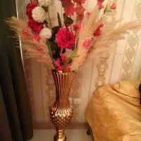 گل و گلدان سالم