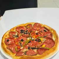سوخاری زن / پیتزا زن / سالن دار/ گریل کار وسالاد