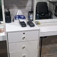 ویترین آرایشگاه مردانه|آرایشگاه و سالن‌های زیبایی|خشکبیجار, |دیوار