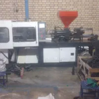 اپراتور دستگاه تزریق پلاستیک