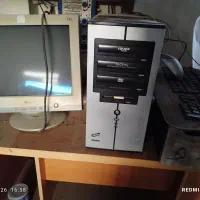 کامپیوتر با موس و غیره...