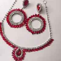 تاج پرنسسی گردنبند